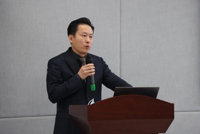 ��2��Ա�������ٷ���վ