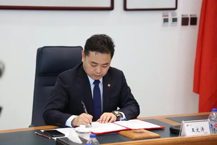 ��2��Ա�������ٷ���վ