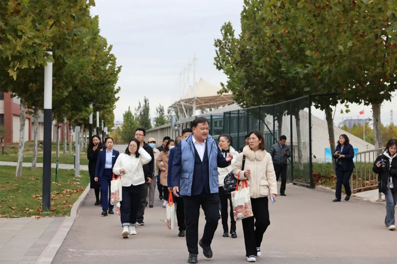 ��2��Ա�������ٷ���վ