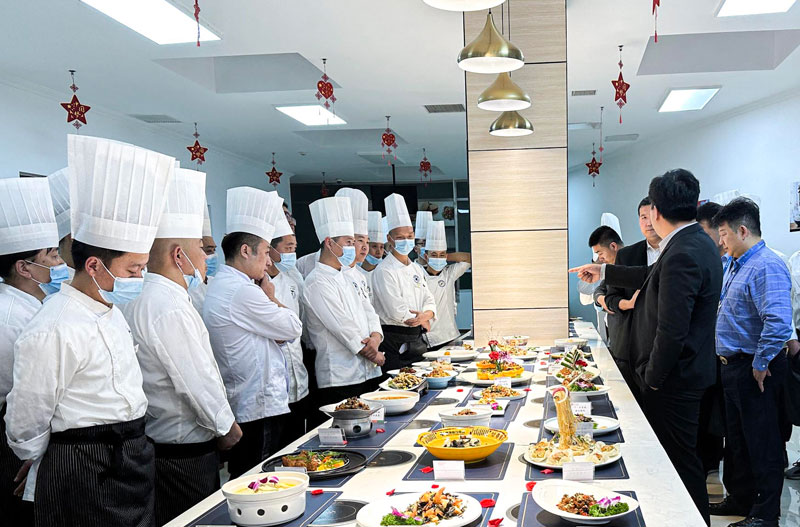 ��2��Ա�������ٷ���վ