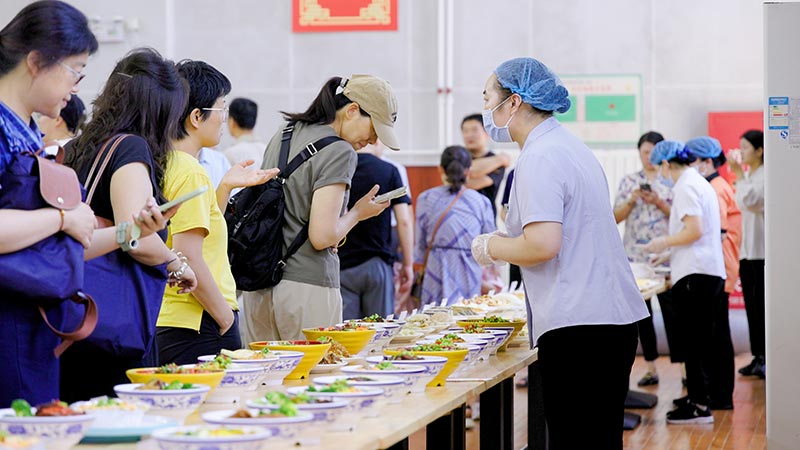 ��2��Ա�������ٷ���վ