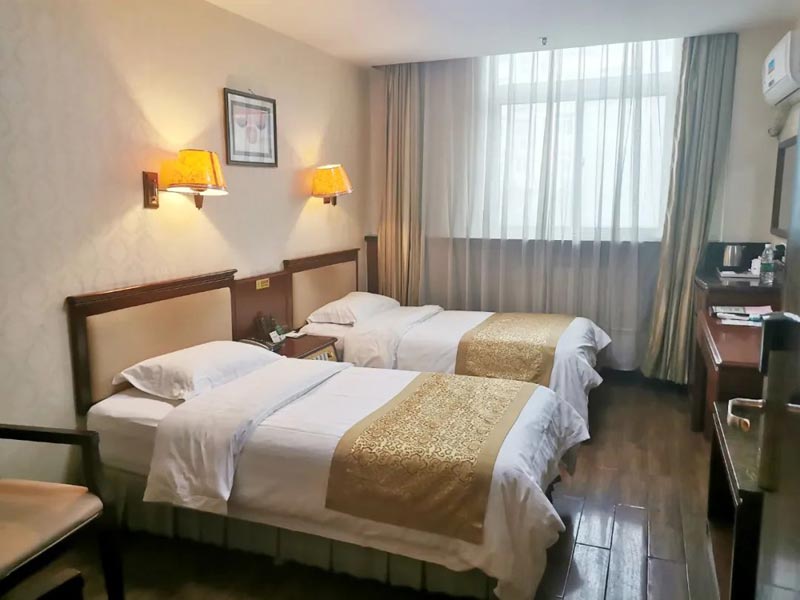 ��2��Ա�������ٷ���վ